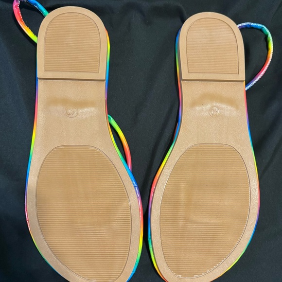 Colorful Flip Flops - Picture 4 of 5